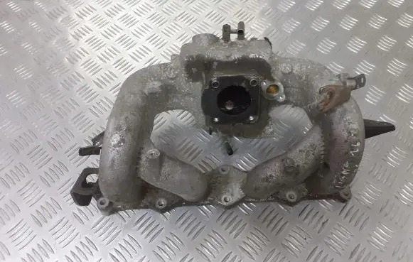 Suzuki Liana Intake manifold