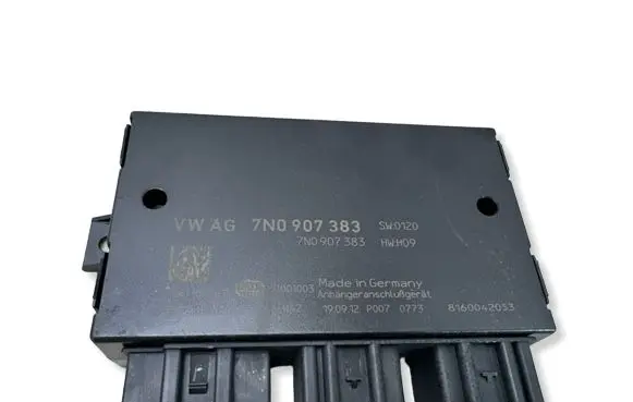 Volkswagen PASSAT B7 Tow bar trailer control unit/module 7N0907383