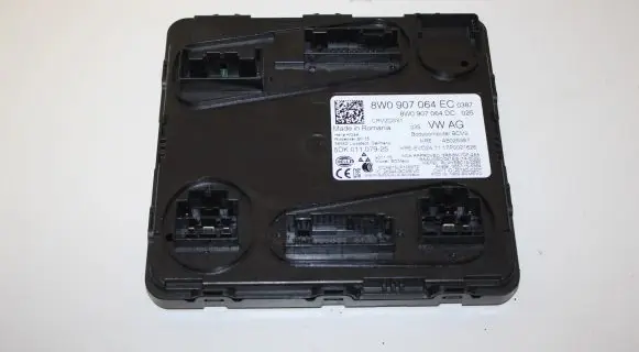 Audi A4 S4 B9 Comfort/convenience module 8W0907064EC 8W0907064DC