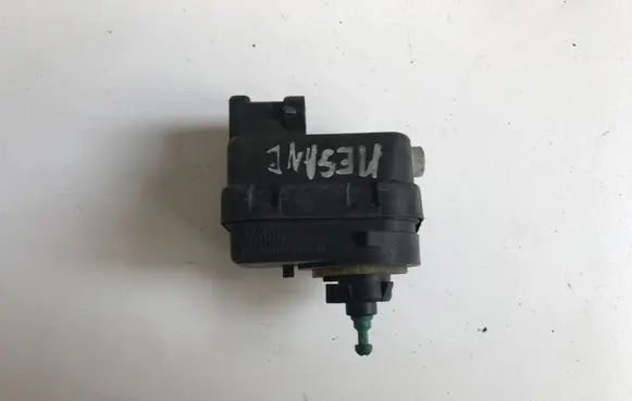 Renault Megane I Headlight level adjustment motor 