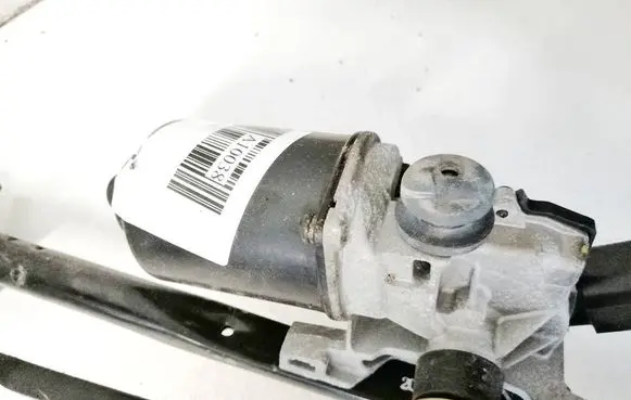 Hyundai Santa Fe Wiper motor 981102b000