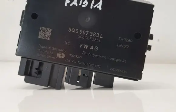 Skoda Fabia Mk3 (NJ) Tow bar trailer control unit/module 5Q0907383L