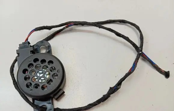 Mercedes-Benz E W213 Parking PDC sensor speaker A0008220000