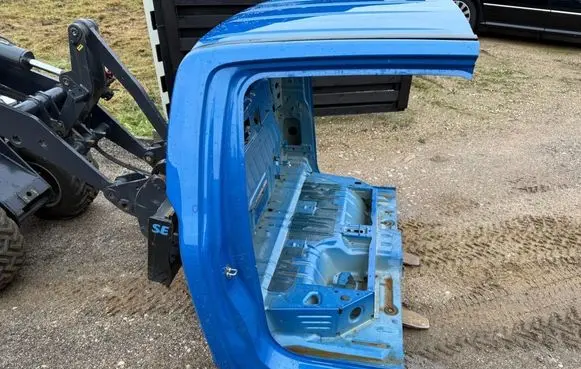 Volkswagen Amarok II Rear sill (body part) 