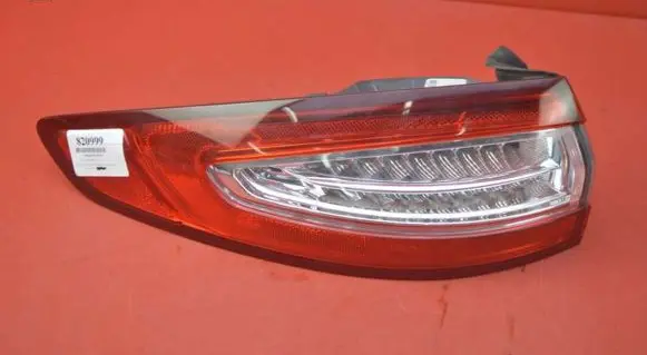 Ford Mondeo MK I Rear/tail lights DS73-13405-AM
