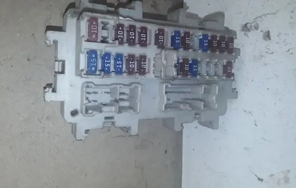Nissan Murano Z50 Fuse module NOCODE