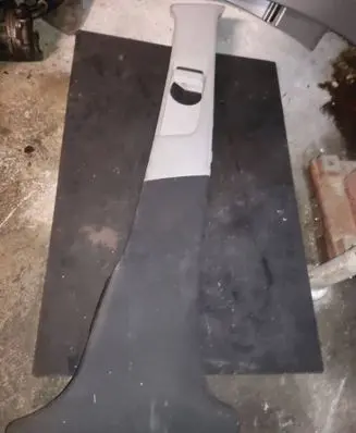 (B) pillar trim (bottom)