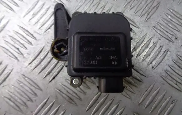 Seat Leon (1M) A/C air flow flap actuator/motor 1J1907511C