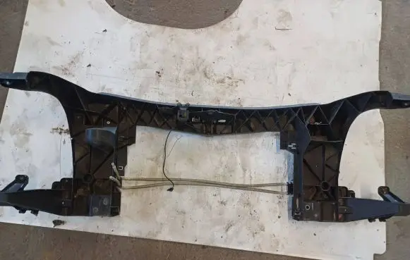 Volkswagen Crafter Radiator support slam panel 2E0805591