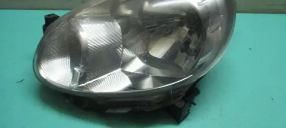 Nissan Micra Headlight/headlamp 260601HA0A 90000509