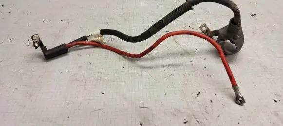 Volkswagen Caddy Positive cable (battery)