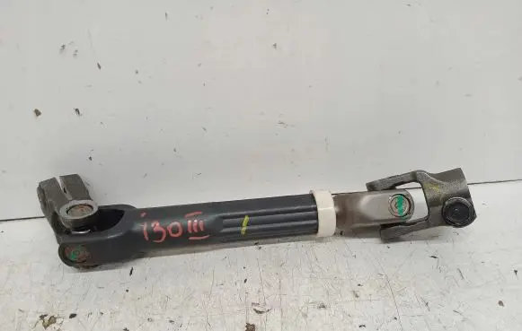 Hyundai i30 Steering column universal joint