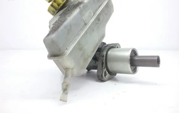 Volkswagen Sharan Master brake cylinder 7M4611303