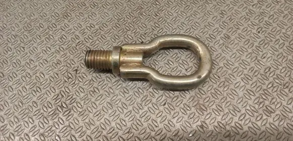 Volkswagen PASSAT B5.5 Towing hook eye 