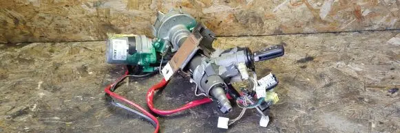 Toyota Avensis T270 Electric power steering pump 4525005590 31090114 JJ002008240