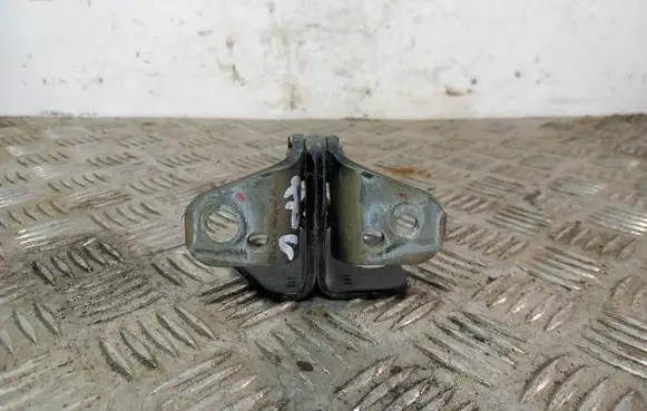 Jeep Grand Cherokee Front door upper hinge