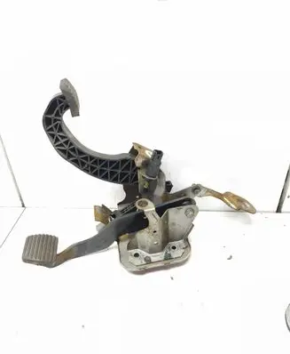 Peugeot 206 Pedal assembly 