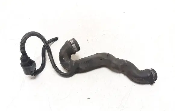 Volvo V70 Breather/breather pipe/hose 30788009