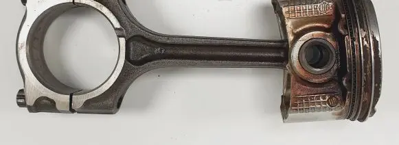 Mazda 3 I Piston with connecting rod Y041