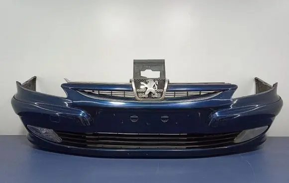 Peugeot 607 Front bumper 