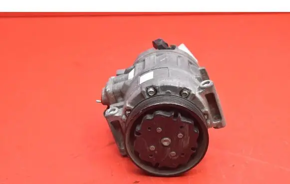 Volkswagen Golf IV Air conditioning (A/C) compressor (pump) 1K0820803F