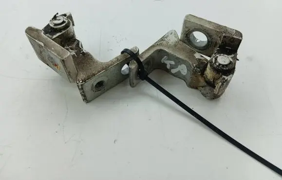 Porsche Cayenne (92A) Front door hinge set 
