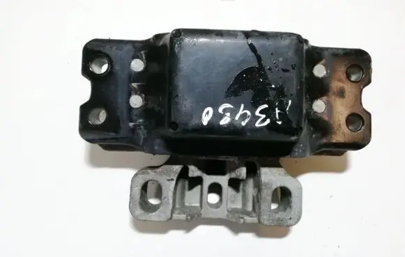 Volkswagen Golf V Engine mount bracket 1k0199555 173149