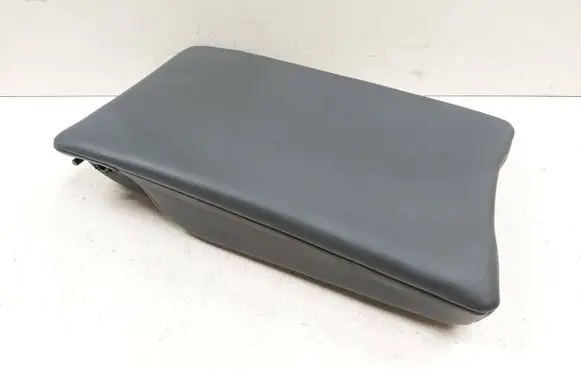 Peugeot 508 RXH Rear seat armrest 