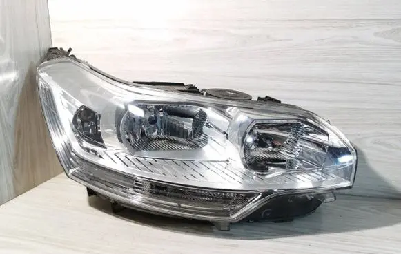 Citroen C5 Headlight/headlamp 89902747 043692