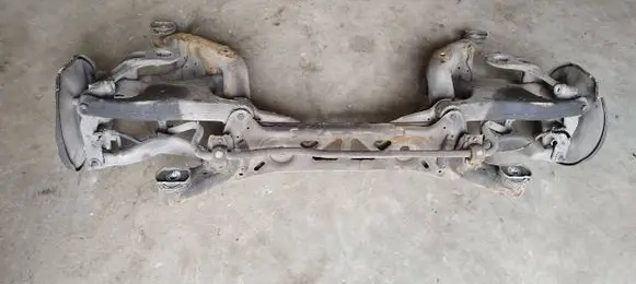 Audi A6 S6 C7 4G Rear subframe 8r0505311f 8r0505312f