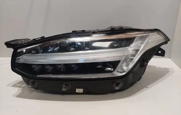 Volvo XC90 Headlight/headlamp 31353153 89909027