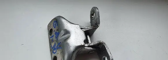 Hyundai i30 Rear door upper hinge