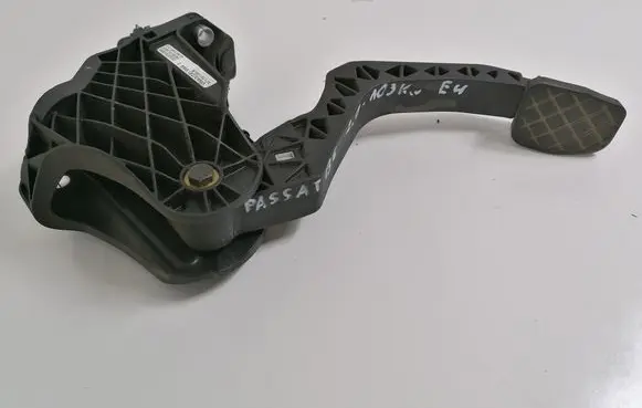 Clutch pedal