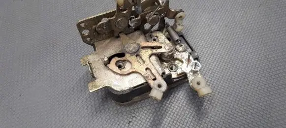 Volvo 460 Sliding door lock 