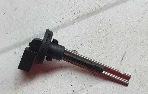 BMW 3 E90 E91 Interior temperature sensor 6915391