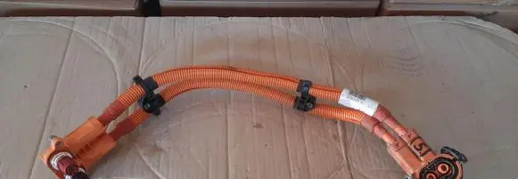 Peugeot 208 II High voltage cable 9832922980