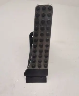 Mercedes-Benz GLC X253 C253 Accelerator throttle pedal A2533000104