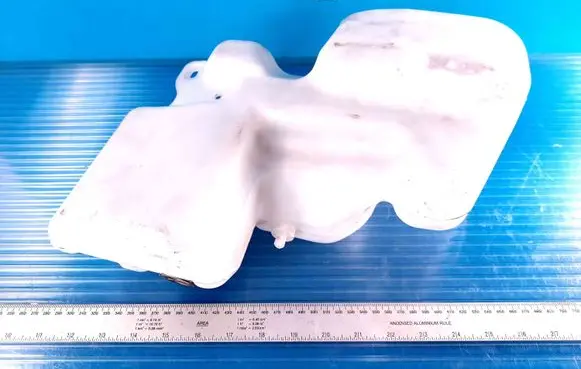 Mitsubishi Lancer X Windshield washer fluid reservoir/tank 060851068