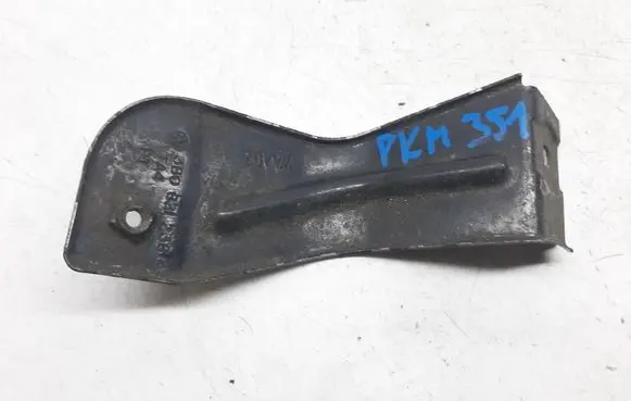 Volkswagen PASSAT B5.5 Fender mounting bracket 3B0821238A