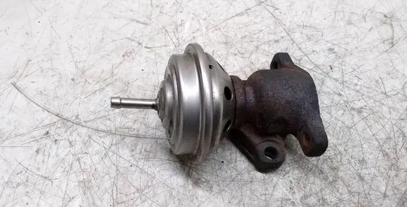 Audi A6 S6 C5 4B EGR valve 028131501E 72172303