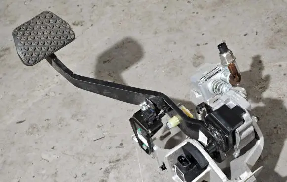 BMW X6 E71 Brake pedal 6788839