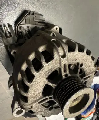 Citroen Jumpy Generator/alternator 9815683280