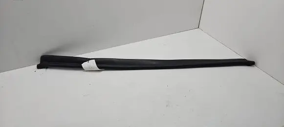 BMW 5 F10 F11 Engine compartment rubber 7206521