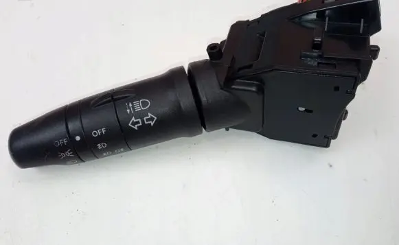 Nissan Primera Light switch