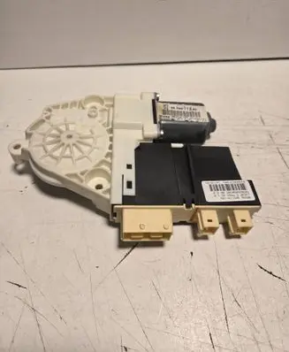 Peugeot 307 Front door window regulator motor 9649911280 981012042 980704100