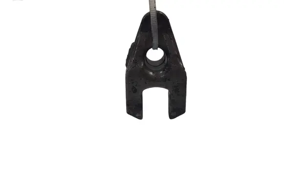 Volvo V40 Fuel Injector clamp holder