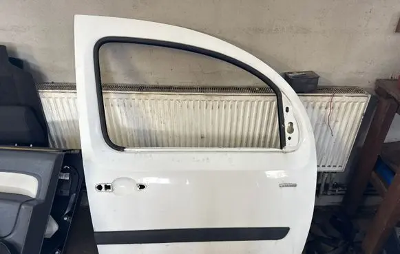 Renault Kangoo II Front door 