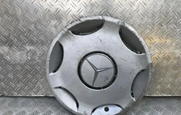 Mercedes-Benz C W202 R15 wheel hub/cap/trim 2024010024