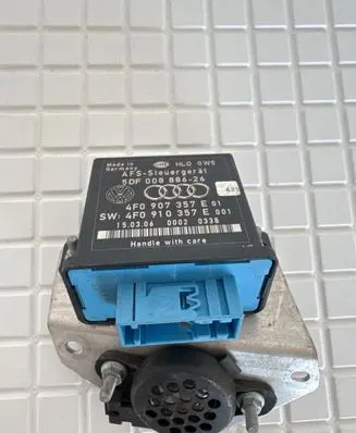 Audi A8 S8 D3 4E Light module LCM 4F0907357E 5DF00888626 4F0910357E