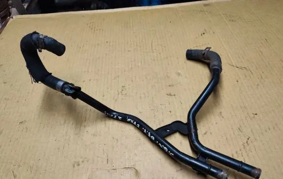 Jeep Grand Cherokee (WJ) Engine coolant pipe/hose
